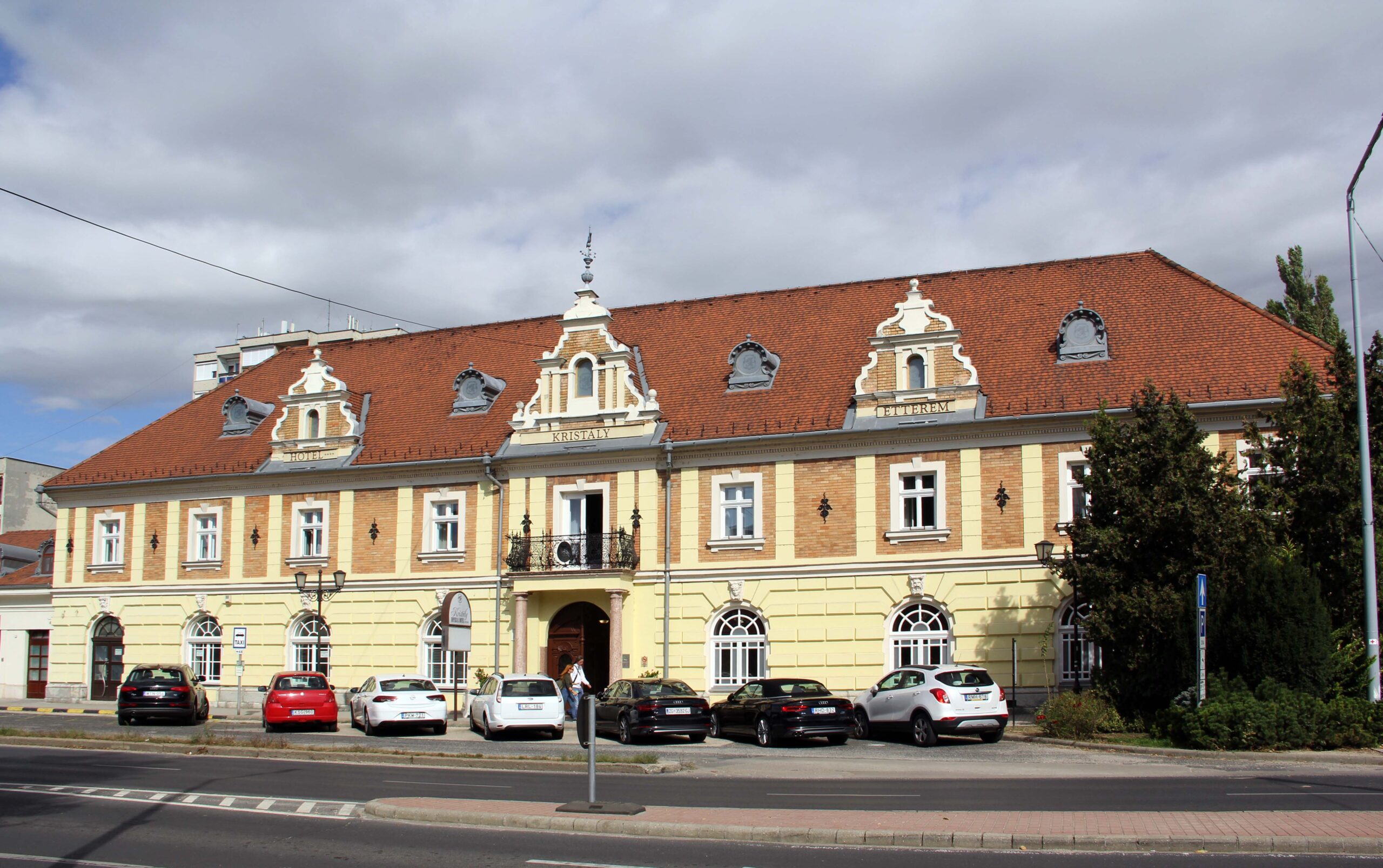 Read more about the article Kristály Imperial Hotel – Magyarország legrégebben üzemelő szállodája